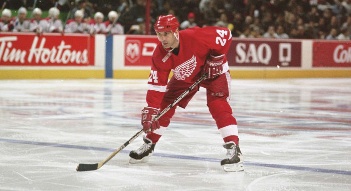 chris-chelios-biggest-deadline-trades.jpg